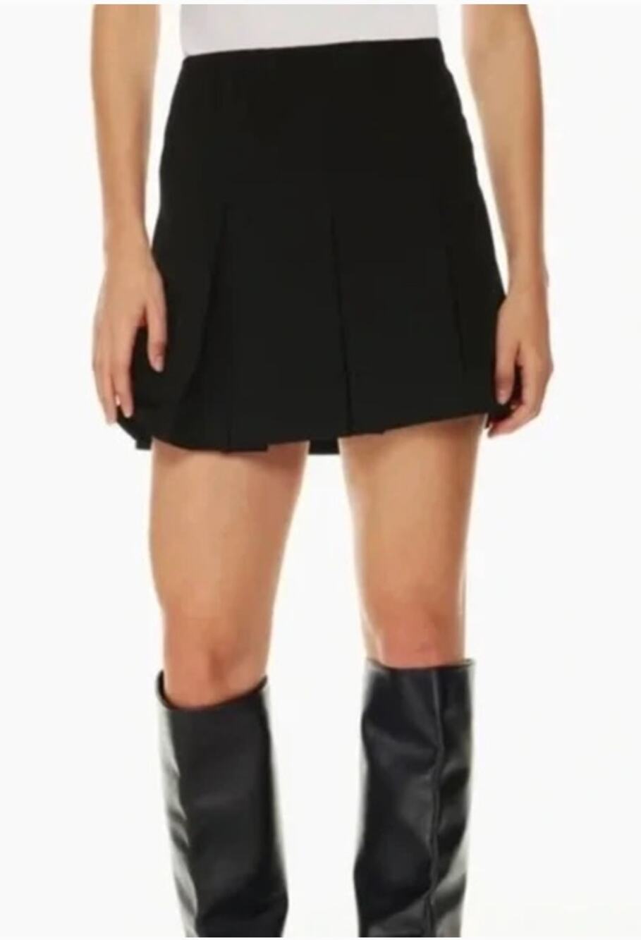 Babaton Hathaway Tennis Skirt from Aritzia, Size 4 NWT